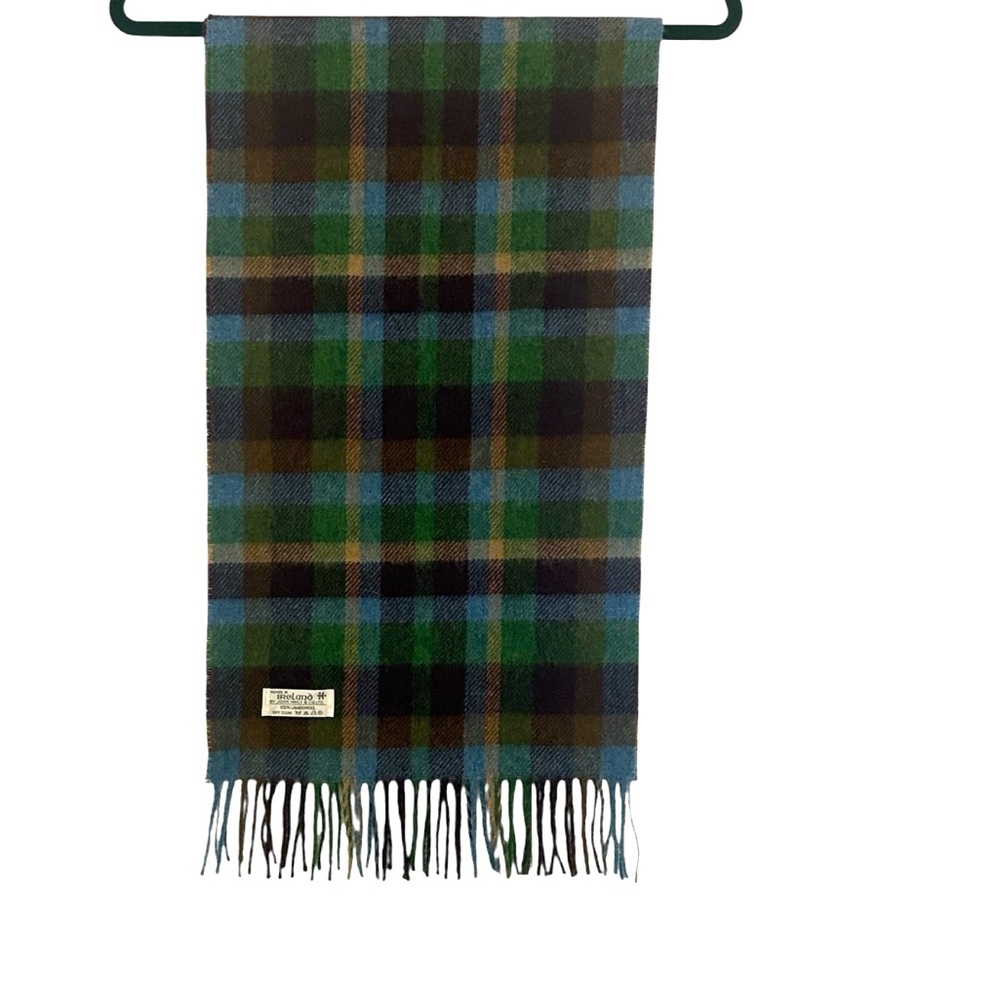 John Hanly & Co. lambswool scarf, Ireland,Buchanan Antique tartan pattern.Unisex